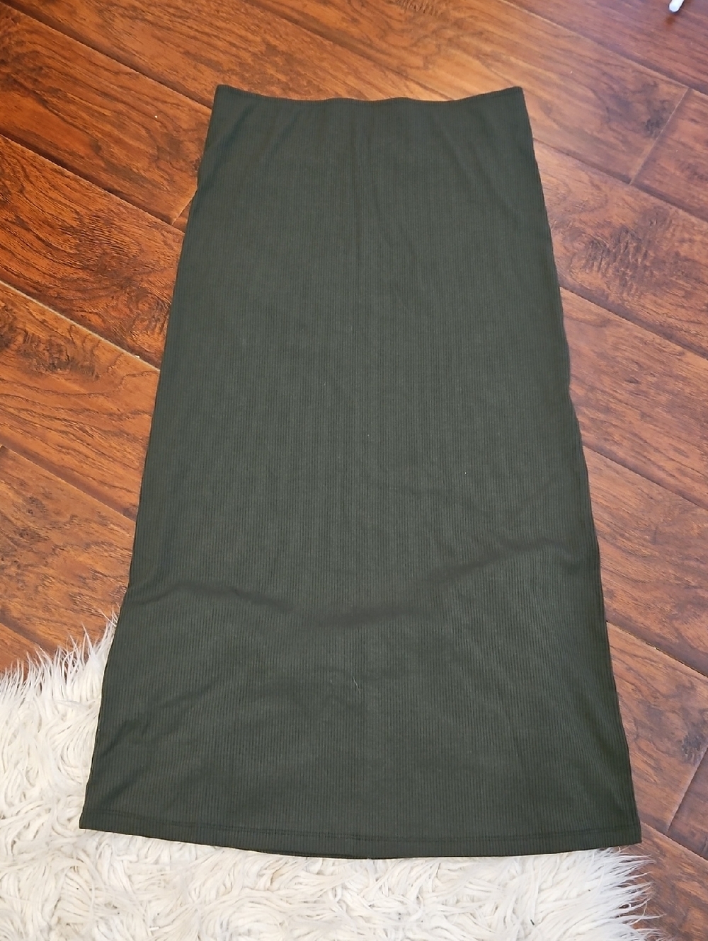 AE Women’s Olive Green Ribbed Midi Skirt